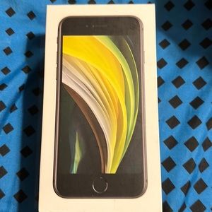 iPhone SE 2020 box